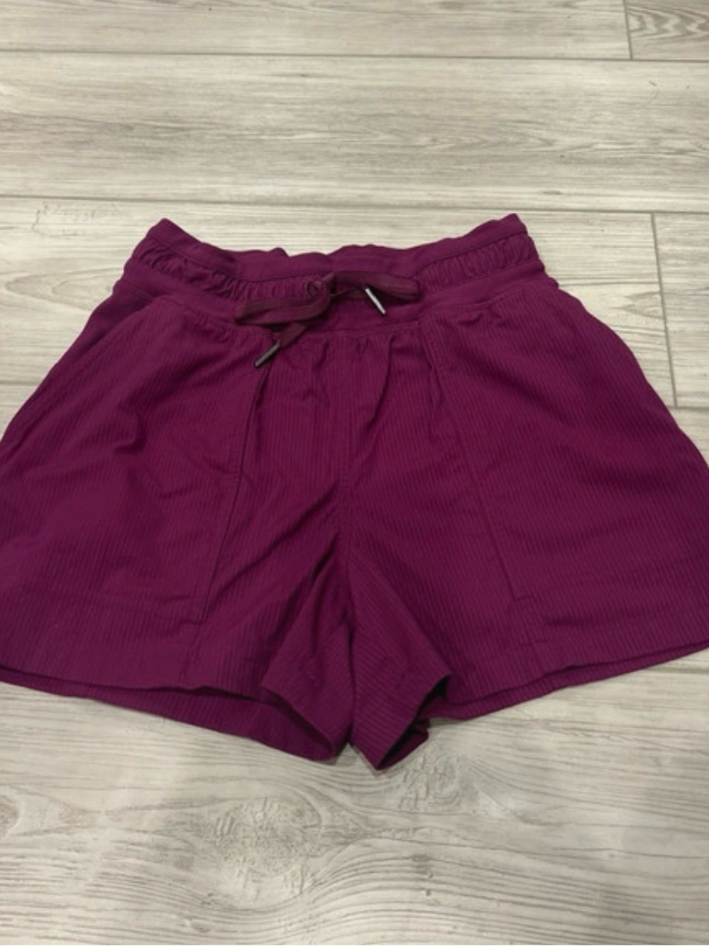 Lululemon sz 2 Women's Ribbed Drawstring Shorts - Plum